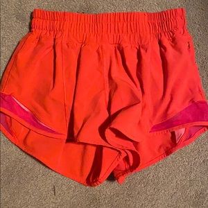 Lululemon size 2 still with rip tag